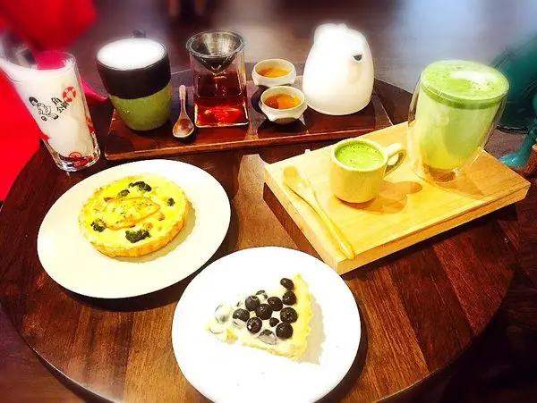 捷運中山站 ✿ 角公園咖啡Triangle garden cafe ✿ 意外寬敞的二樓 假日也給你平日感受的寧靜與平和