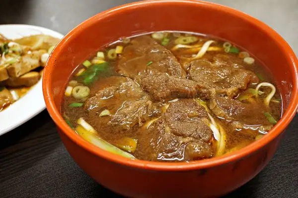 【永珍牛肉麵】肉質軟嫩、湯頭順口