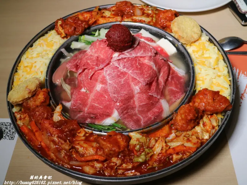 【台北萬華區】一鍋二吃維蘇威火山鍋『OMAYA春川炒雞 / 西門町』西門町阿曼廣場/愛評體驗團/捷運西門站