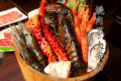 [台北大安] 東區燒烤吃到飽，CP值高上天！膽固醇破表頂級海鮮盆！燒肉眾-台北大安店