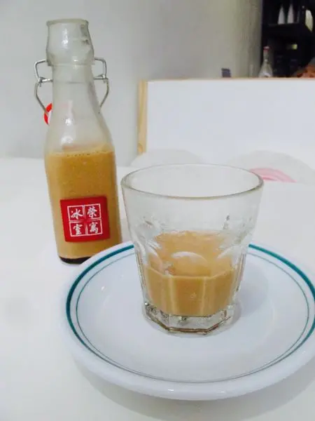 台南 ✿ 榮寓冰室 ✿ 保留七零年代的香港氣息! 特色香港輕食 茶~