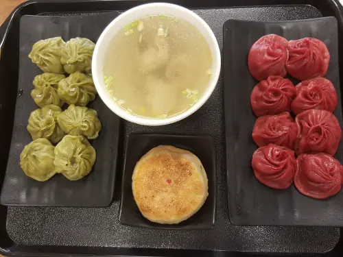 【食-台中沙鹿】王巧手小籠包♥麻辣巧籠包♡鯛魚巧籠包♥起士牛肉餡餅