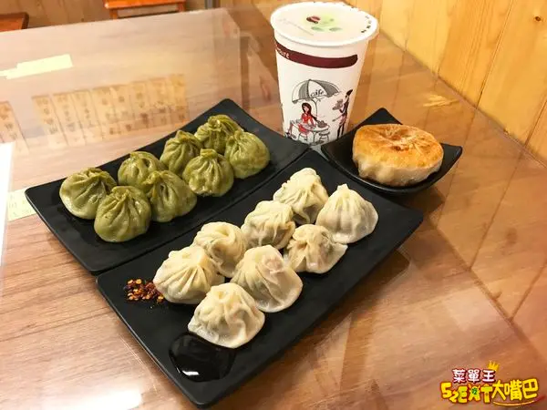 【王巧手小籠包菜單價位大公開】獨家口味的巧籠包～台中必吃美食小吃餐廳推薦！招牌菜麻辣巧籠包、鯛魚巧籠包、起司牛肉餡餅。