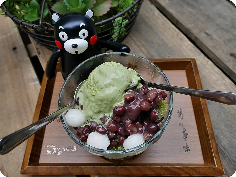 【假日的漫遊時光】善哉庭日式紅豆烤麻糬來自赤峰街露天市集。台北南西商圈/中山捷運站/捷運美食/假日市集