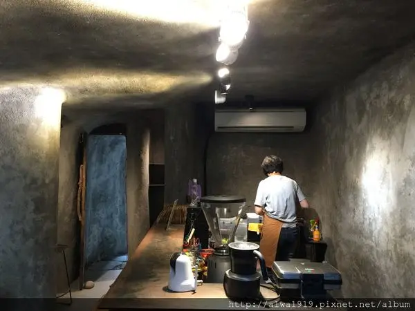 【新竹新鮮事】洞穴裡的咖啡館+直達咖啡。城市裡的森林！厚食聚落，健康輕饗新食尚，在地小農的無限能量