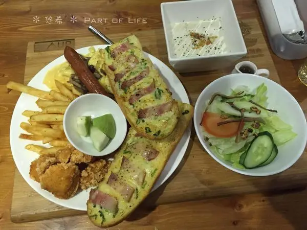 【食。早午餐】台中-禾間糧倉-份量超多超滿足~晚上也能吃到早午餐唷!!