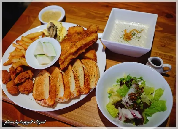 [台中勤美商圈]超澎拜大份量早午餐 小鳥胃請三思★禾間糧倉