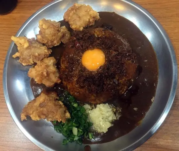 *台北美食*本家台灣咖哩，台式肉燥&日式咖哩蹦出完美新滋味，一吃就愛上!!