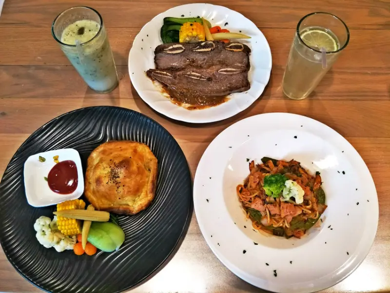 台北淡水"簡餐下午茶美食推薦"淡江大學隱藏版美食-古今中外咖啡-淡大咖啡廳