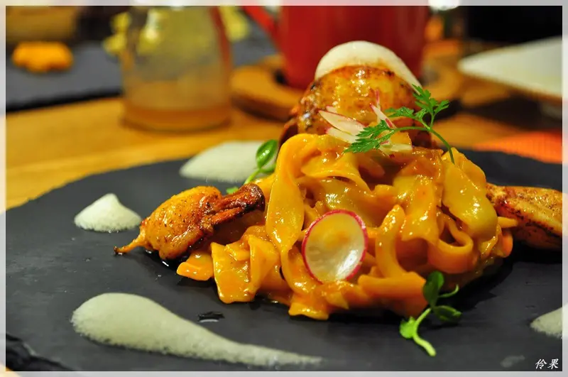 『台北。松山』-日光大道富錦店，久違的姐妹聚會