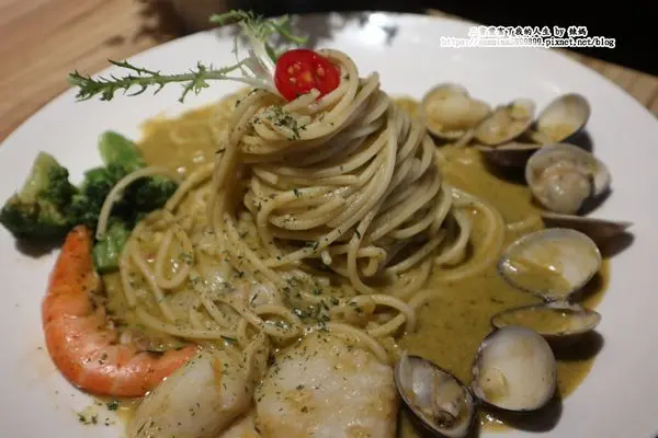 台中北屯義大利麵【夏帕義大利麵】台中店，新鮮現做的義式料理，CP值超高的義式餐廳哦！