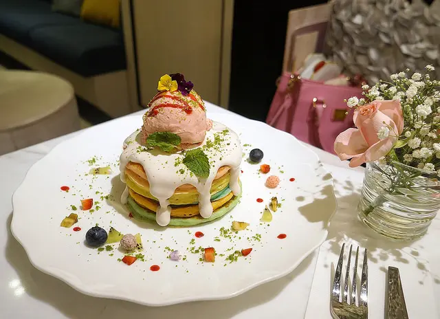 Joanne Lee Cake Design ♥ 隱藏版限定彩虹鬆餅 ♥ 滿足少女心甜點