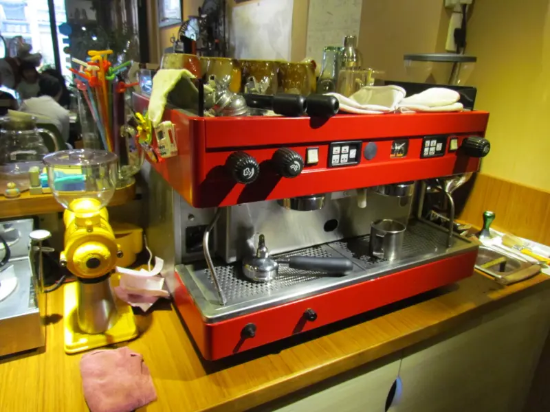 花蓮縣遊：玉里【Koukouvagia 咕咕發芽咖啡驛棧 】（貓頭鷹咖啡驛站）