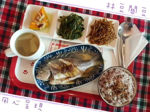 台南東區早午餐：紫想吃「林豆關豆」平價料理用心呈現