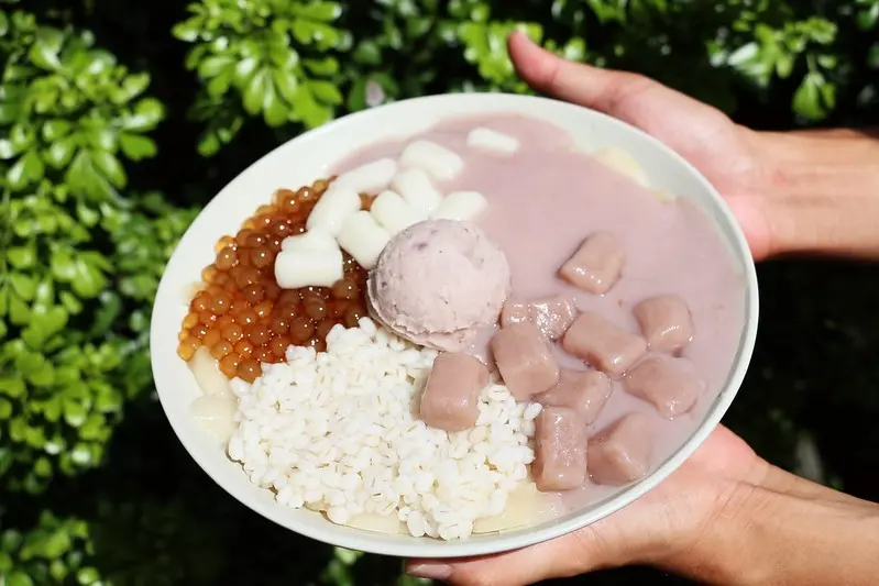 中永和冰品『阿爸の芋圓/阿爸的芋圓/樂華夜市』芋頭控必吃，招牌芋泥芋圓炭燒蔗片冰，IG熱門打卡點，菜單價位(捷運頂溪站/永安市場站)