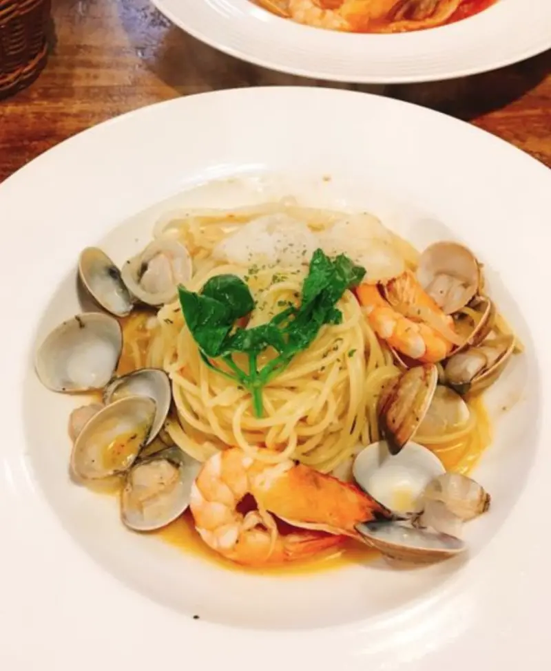 《桃園❤️中壢》簡單的美味👀看電影前好選擇，中壢威尼斯樓下平價實惠小洋蔥🍝