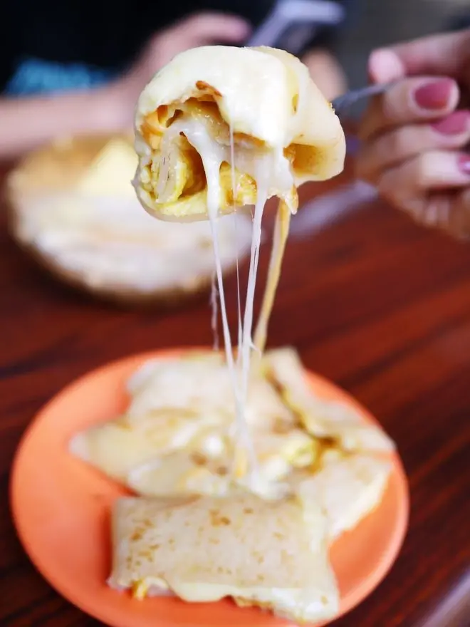 【台南】中西區 紅記早點 五妃街上的超牽絲雙起司蛋餅‧早餐！(阿杰手工蛋餅旁)