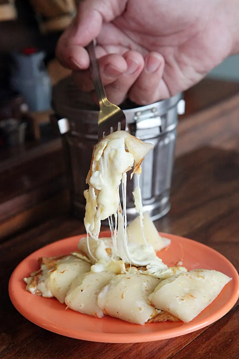 【台南中西區-食記】芯芯要去【紅記早點】~蛋餅控!起司控!復古控!來這一次滿足所有的願望
