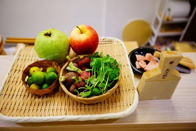 台中美食~和食 望月 比較像日本媽媽的日本家常菜色 一整套吃下來很舒服 午餐350元　晚餐680元 不收一成服務費 誠意十足