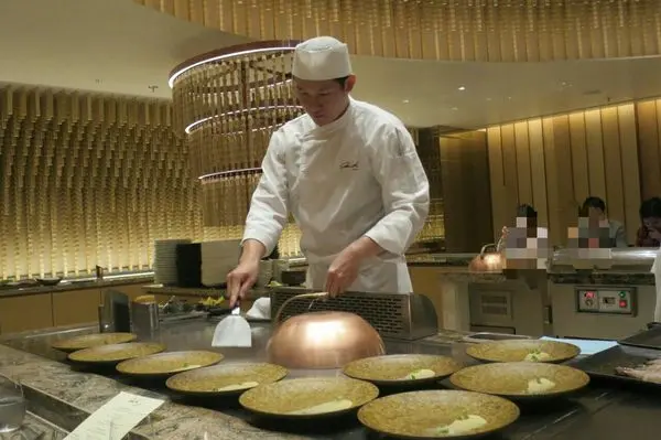 20170311@台北萬豪酒店MARKS TEPPANYAKI鐵板燒 師傅顏值和美食力都高