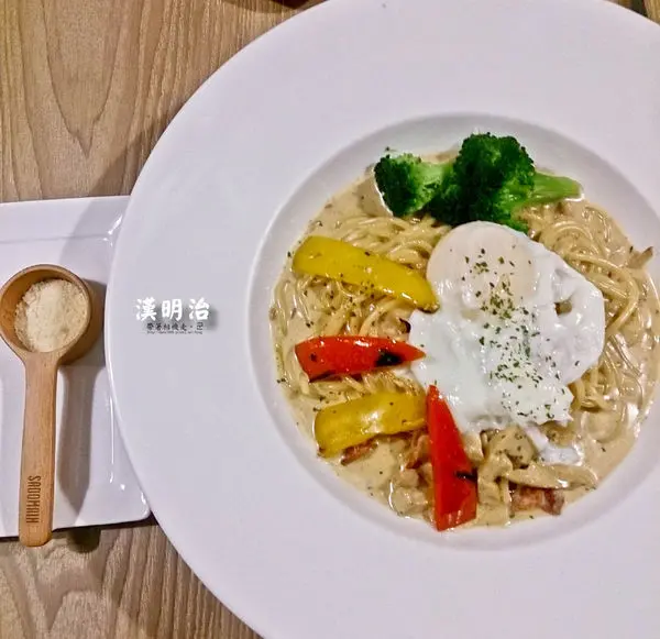 【台南 北區】． 早午餐 / 義式料理 / 三明治  漢明治 handwich(成大店)