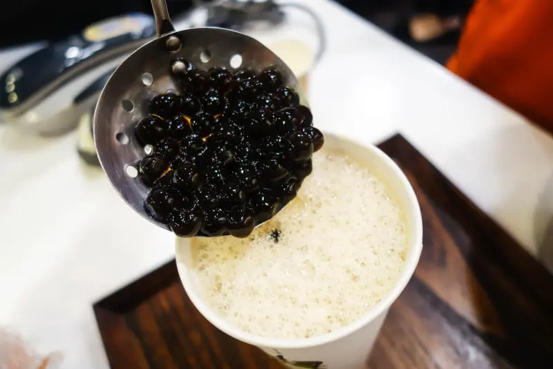 (台北車站)鱷魚騎士奶茶Croc Knight(誠品站前店)-翰林茶館,濃郁奶茶香QQ黑珍珠,店家已有調整甜度(文末有地理位置圖)