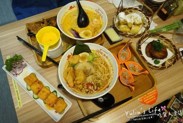 Mrs.THAI 這味泰泰 (板橋新埔店) ♥ 泰式風味拉麵 ♥ 多種泰國香料熬煮