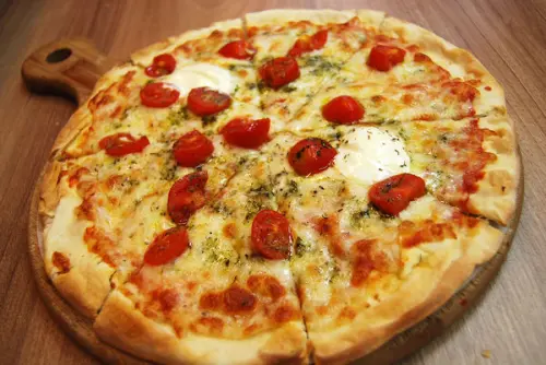 【台北美食】愛披薩 ipizza 瑪格麗特/肉桂蘋果/薄鹽鮭魚