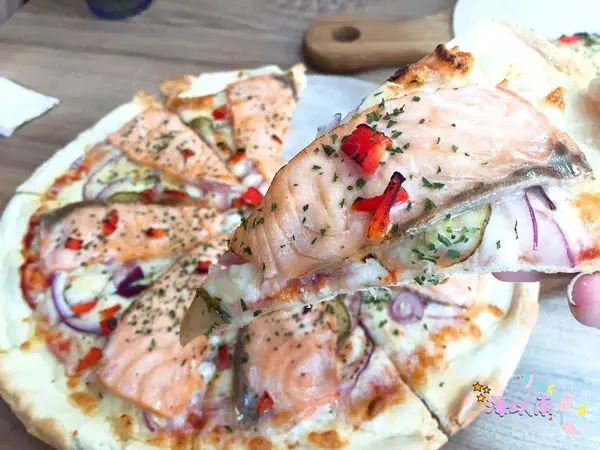 【台北劍潭】愛披薩 ipizza 平價多樣化數十種口味披薩 澎湖海鱺炙燒鮭魚披薩 新鮮食材吃得健康又安心 當地人都推薦 附完整菜單 可外送外帶 不加香精奶油