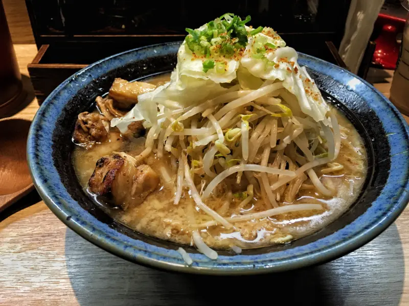 台北西門 | 樂麵屋西門限定！二郎風蒜味拉麵