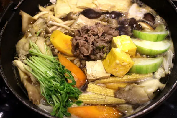 【台北市】免收服務費吃到飽士林平價火鍋-富堯壽喜燒