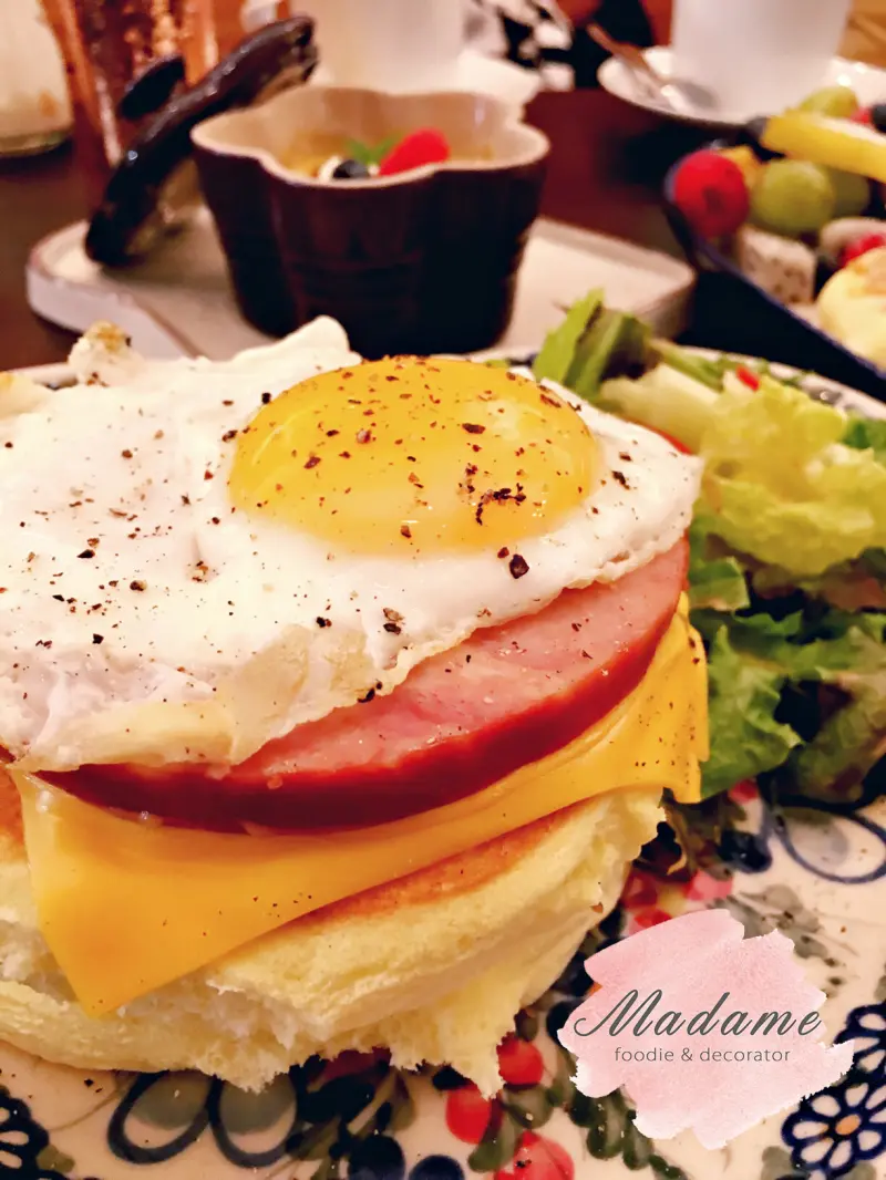 【台南中西區】Autumn：舒芙蕾口感軟綿綿Q彈厚鬆餅 X 北歐風童趣感空間