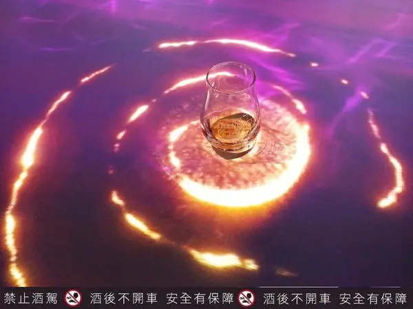 【2017品影幻境】敬最初的自己-威士忌也可以很 科技 時尚 VR帶您親臨斯佩賽
