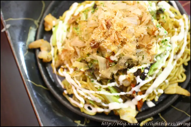 [ 南京三民站美食 ] 東京大阪燒～隱身傳統市場的平價好吃大阪燒跟日式炒麵