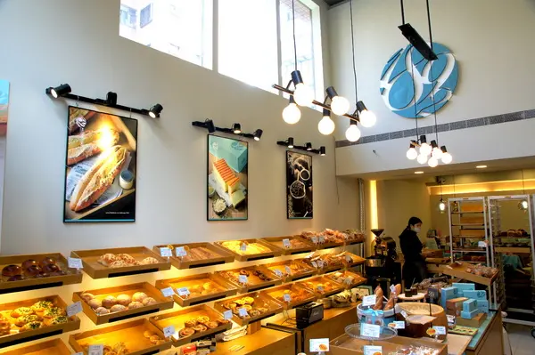 (台北。內湖區美食) 『麵包劇場AlterEgo1892』瀰漫在靜巷中的香味，讓人魂牽夢縈的美味麵包！／大推｛起司六重奏｝，爆炸般的起司，讓你口水直流~