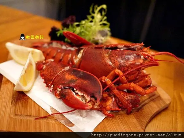 [食記]台北南京復興站 龍波斯特 龍蝦三明治專門店 超新鮮水煮龍蝦一整隻活跳跳 *附完整菜單* 台北龍蝦料理/台灣龍蝦料理 英倫風格龍蝦料理 新鮮龍蝦三明治 特色餐廳 中山區美食/中山區餐廳