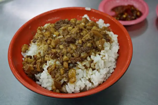 【676滷肉飯】大有路早餐飯麵店