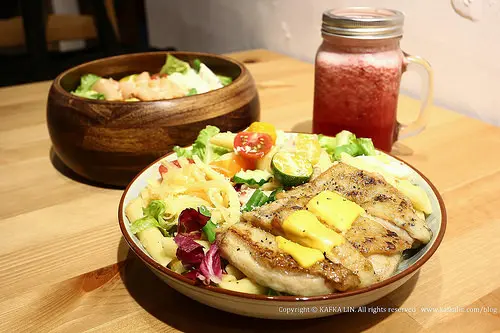 【宜蘭輕食】輕裸食 / 早午餐下午茶義大利麵帕里尼義大利麵木盆沙拉