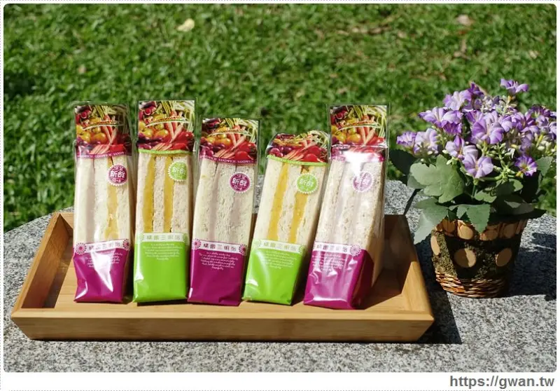 [台中美食●南屯區] 美誼三明治一店 - 每日限量手工三明治 | 天然食材，地瓜、芋頭、南瓜厚實內餡 - 吃關關