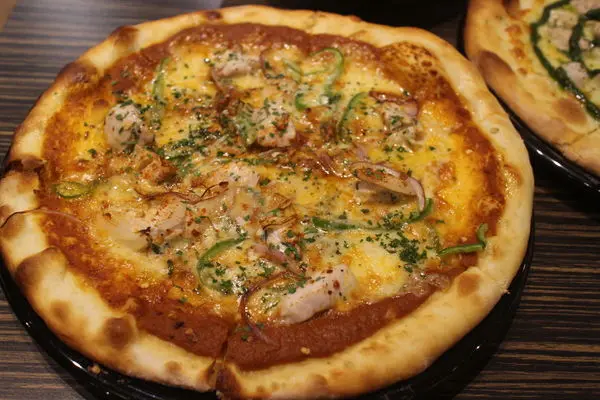 【新北市】薄脆餅皮豐富餡料義式比薩現點現做-Cliffs Pizza 克里夫比薩