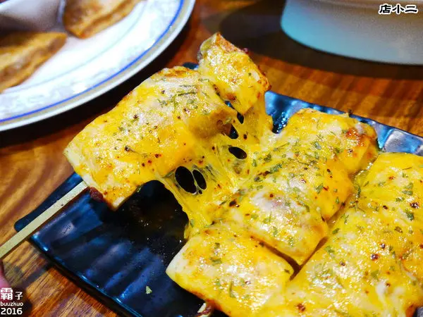 店小二燒烤，夏天夜晚就是要大口吃肉大口喝酒阿！        
      