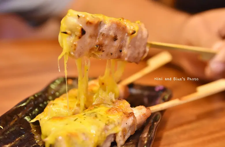 【台中串燒】 店小二 燒烤串燒異國料理居酒屋(附菜單) 免費穿古裝cosplay當格格王爺享受店小二服務，中秋烤肉不用自己忙，來這當大爺