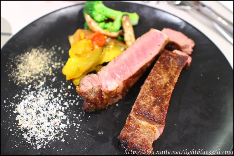 [ 市府站．統一時代百貨美食 ] 朵頤～大快朵頤的鮮製油封豐盛套餐、22盎司勒眼牛排（文末送優惠券）