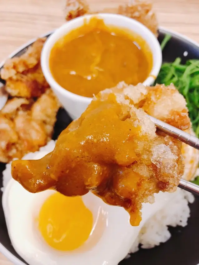 【偽グルメ】台北|中山區【十巷咖哩】-呷粗飽              