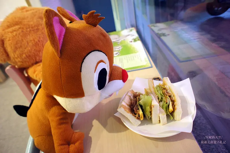 [新莊早餐] 咬咬吐司 童趣的用餐空間 高大鮮乳以及無防腐劑吐司 食用更安心 友善親子餐廳