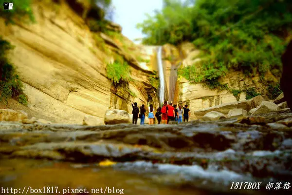 【嘉義。大埔】情人瀑布。青雲瀑布。紅花少女的淒美戀曲見證地
