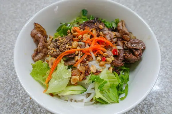 虹然越南美食 - 不錯吃但似乎沒特別突出