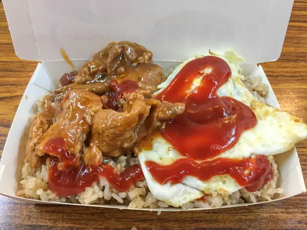 邱媽媽的店 - 髒污滿點但吃的不只是情懷