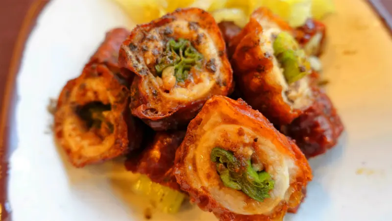 [台中美食]健美先生激炸滷味，先滷再炸的口感，挑逗您的味蕾!