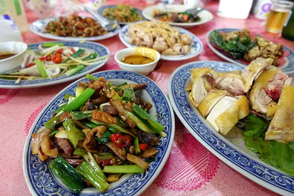 (胖樺食記)桃園龍潭客家菜「鄉村飲食店」，菜餚道地下酒/不收服務費/平價